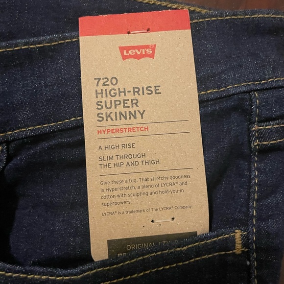 Levi’s dark wash red tag 720s High Rise skinny jeans - Picture 3 of 6